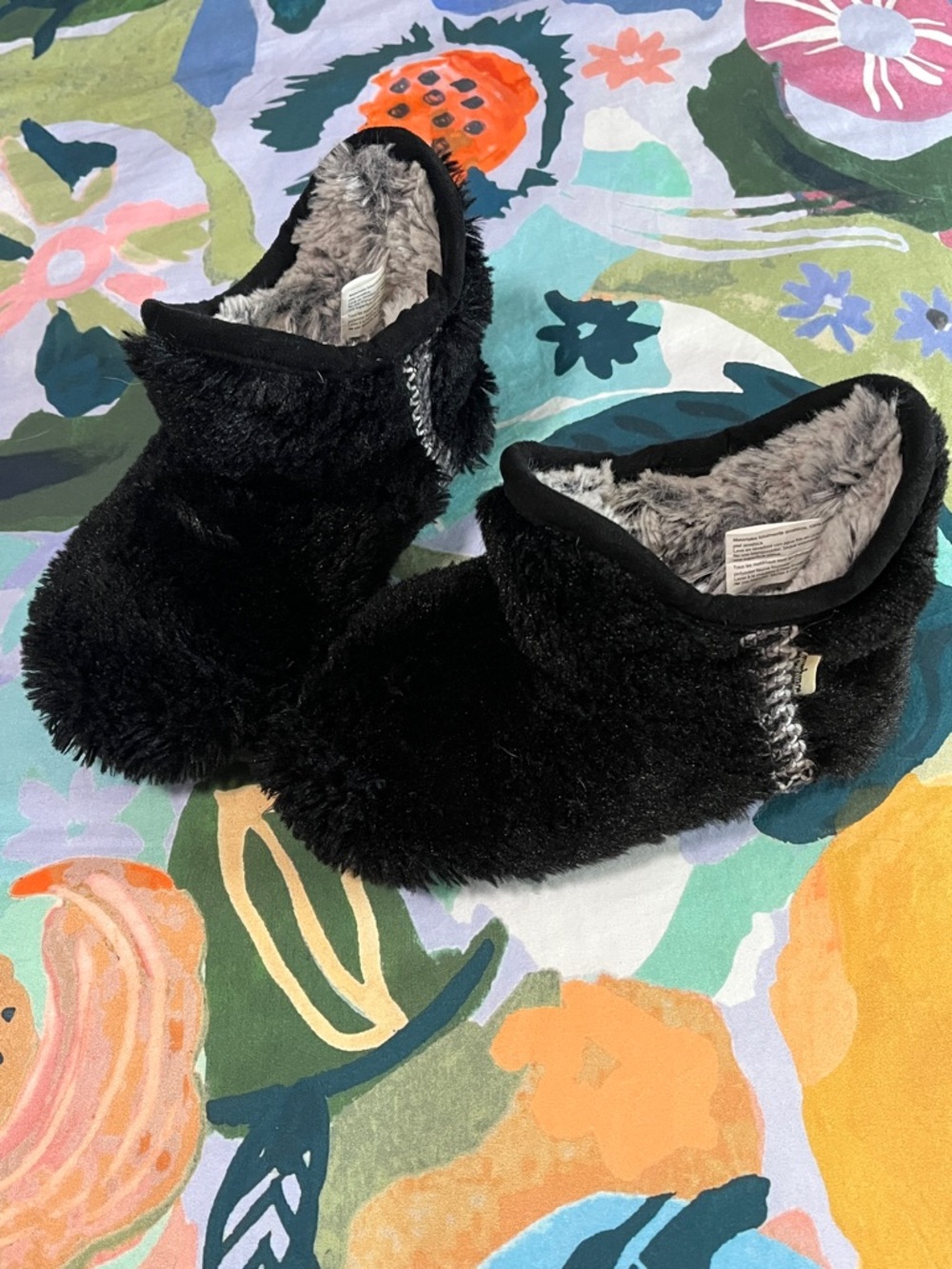 Girls furry slippers